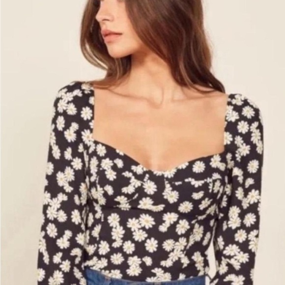 Reformation Reign Daisy Top - Picture 1 of 4